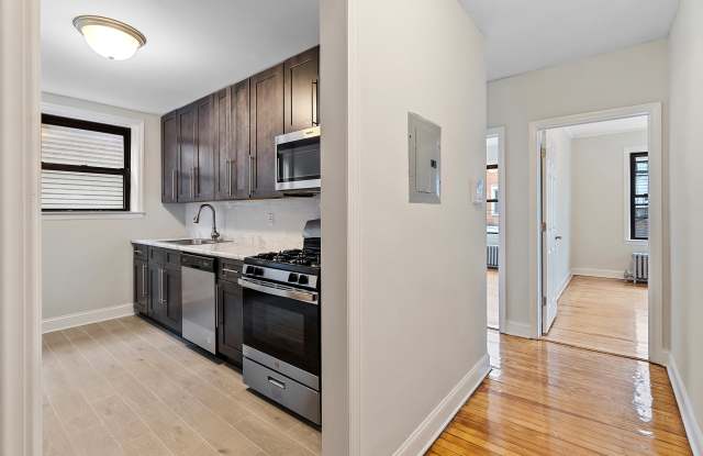 125-133 Kearny Ave Apartments Gallery 3
