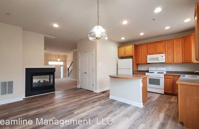 909 Crestfield Dr - 909 Crestfield Drive, Rockville, MD 20850