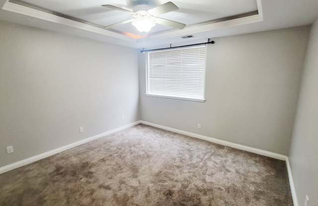Suites on 933 photos photos