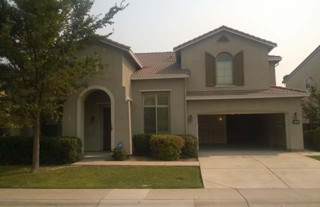 Excellent Elk Grove Location, Spacious 4 bedroom home with office, sitting parlor, and large kitchen photos photos