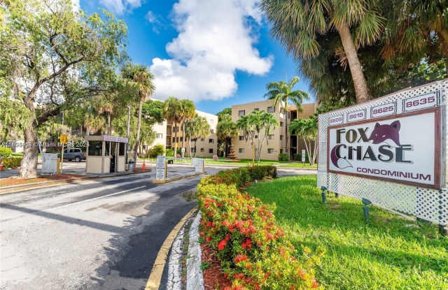 8625 NW 8th St - 8625 Northwest 8th Street, Fountainebleau, FL 33126