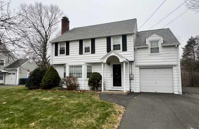 Beautiful, Single Family Colonial for Rent in Springfield! - 120 Bridle Path Road, Springfield, MA 01118