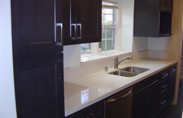 6121 Lindley Avenue - 6121 Lindley Avenue, Los Angeles, CA 91335