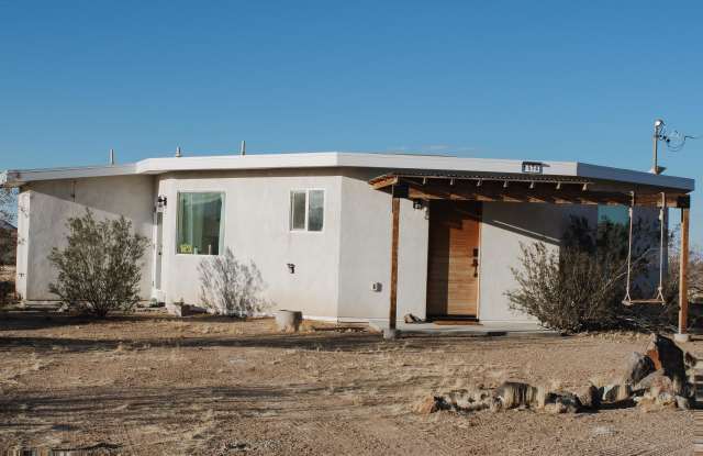 1674 Mason Dixon Road Gallery 2