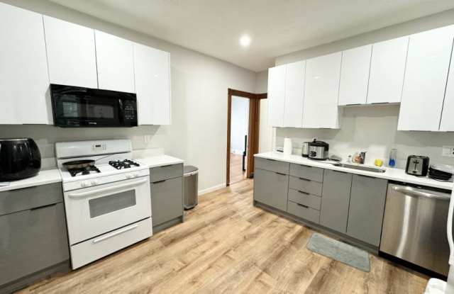 37 Sudan St. photos photos