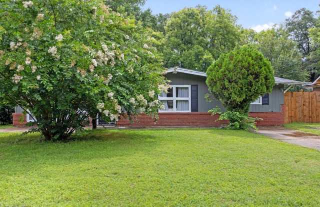 302 Mc Cartha Dr photos photos