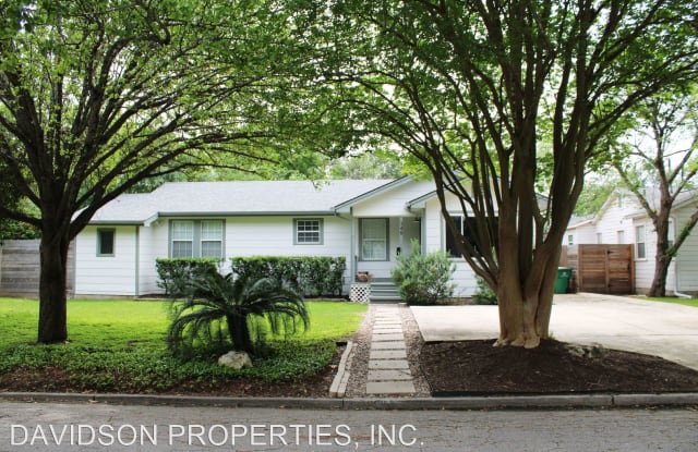 348 Redwood St - 348 Redwood Street, Alamo Heights, TX 78209