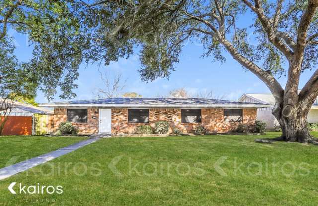 2018 18th Avenue North - 2018 18th Avenue North, Texas City, TX 77590
