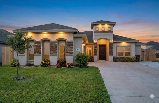1913 Ridgeway Circle - 1913 Ridgeway Circle, Edinburg, TX 78542