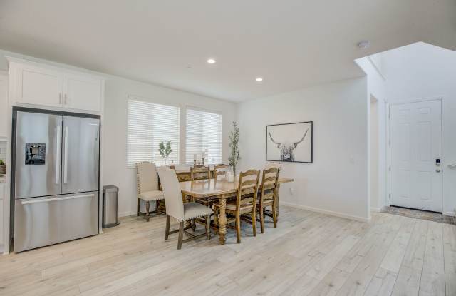 1381 Larkspur Drive Gallery 4
