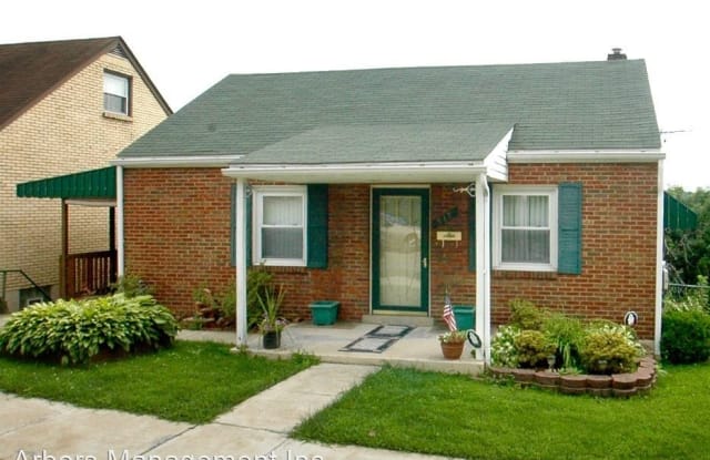 517 10th Street - 517 10th Street, Pitcairn, PA 15140