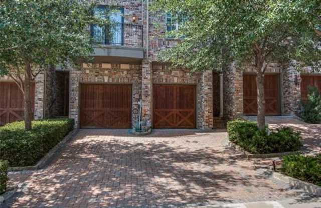 740 Rockingham Drive Gallery 2