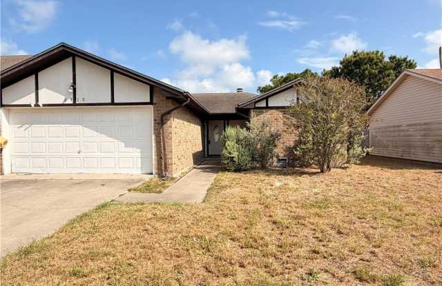 2310 Vialoux Drive Gallery 1