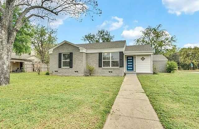 6400 Greenway Rd. - 6400 Greenway Road, Fort Worth, TX 76116