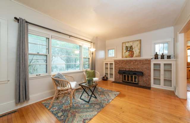 4704 Harriet Avenue Gallery 2