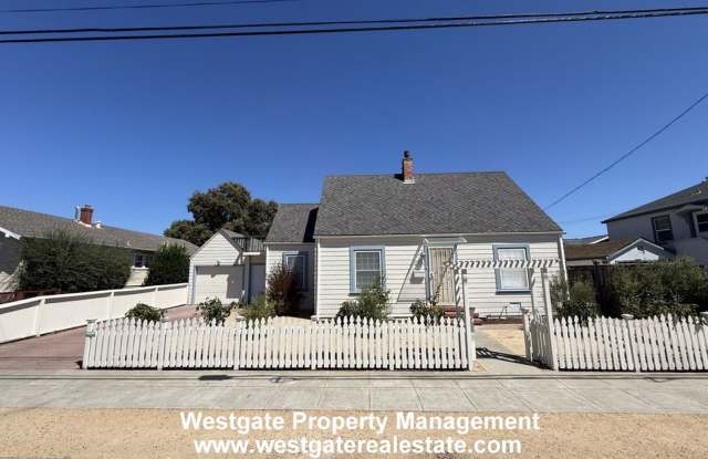 Charming 4/2 West Petaluma Home - 312 Fair Street Gallery 1