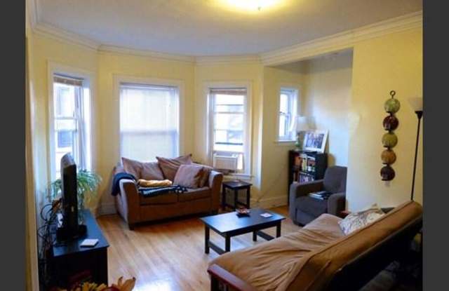 4861 N Paulina Gallery 3