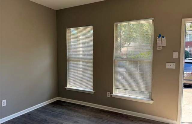 1507 Cove Creek Circle Gallery 3