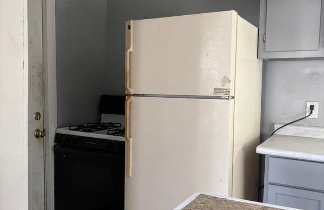 2 Bedroom 1 Bath (Duplex) Gallery 4