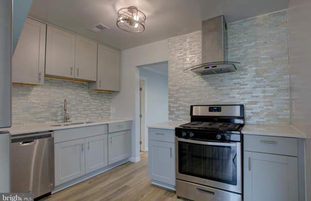 232 CABBEL Drive photos photos