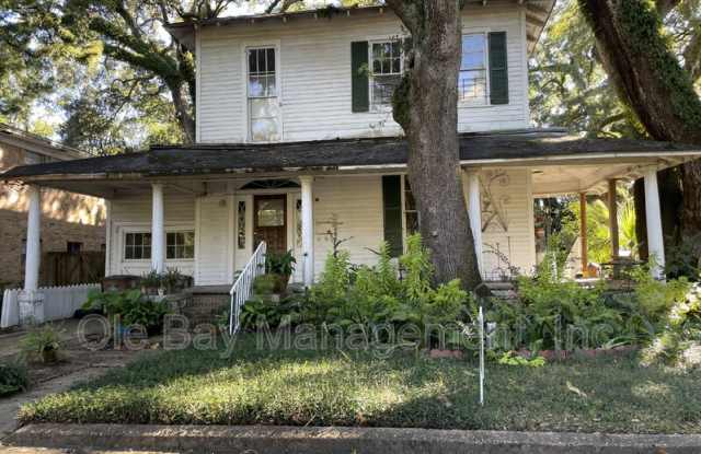 1055 C Church St photos photos