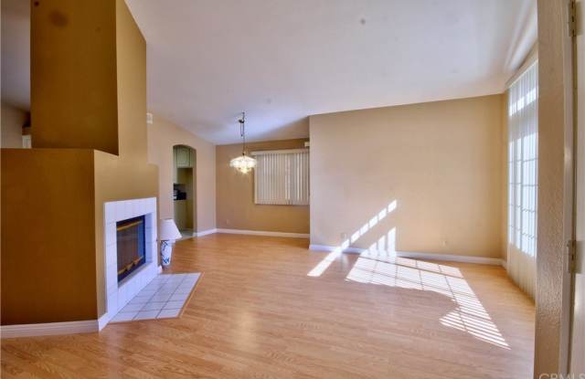 40435 Crystal Aire Court Gallery 4