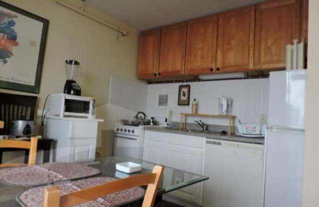 878 Massachusetts Ave - 878 Massachusetts Avenue, Cambridge, MA 02139