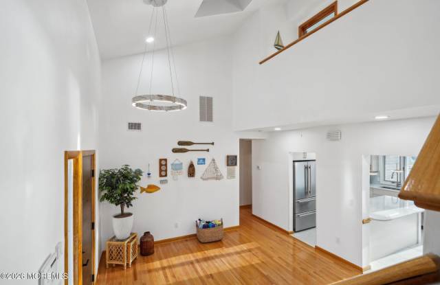 542 Patten Avenue Gallery 4