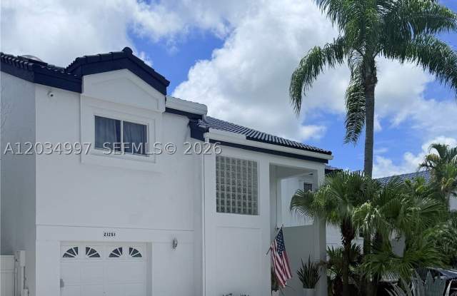 21251 NE 3rd Ct Gallery 2