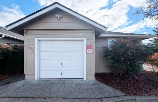 573 Hanover St photos photos