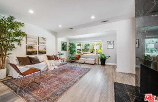 15237 Otsego Street Gallery 3
