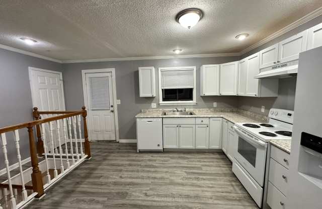 1311 W 27th St photos photos