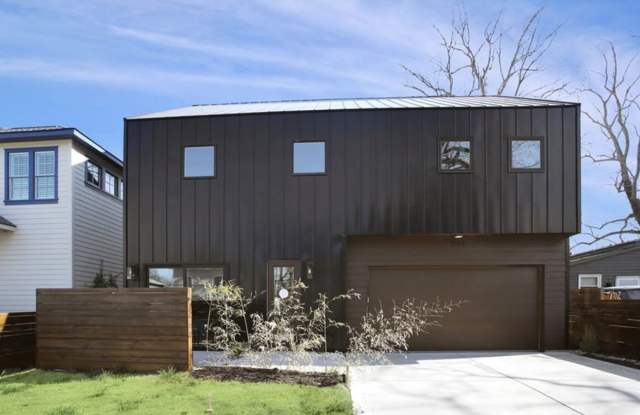 2108 Roslyn Avenue photos photos