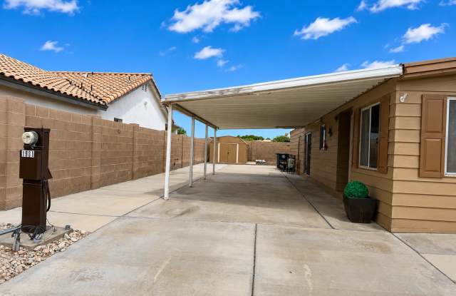 Fully Fenced 3 Bedroom Home with Covered Parking and Landscaped Property Gallery 4