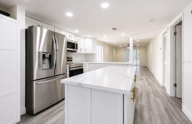 4965 PURITAN CIRCLE Gallery 4