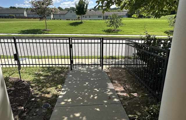 882 Westmoreland Circle NW Gallery 3