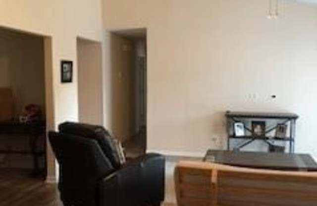 31 Creekline Dr Gallery 4