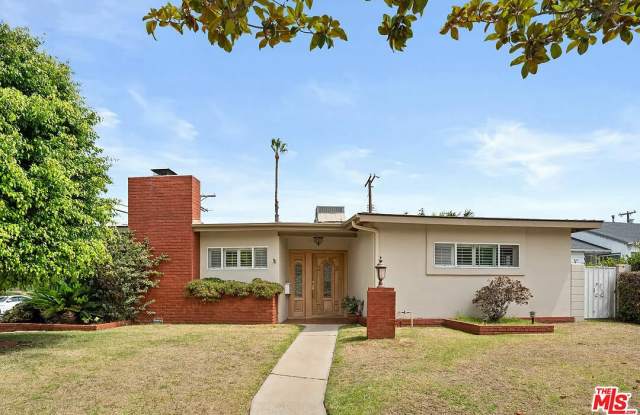 7377 West 88th Street photos photos
