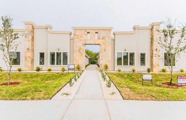 2703 Larkspur Ave photos photos