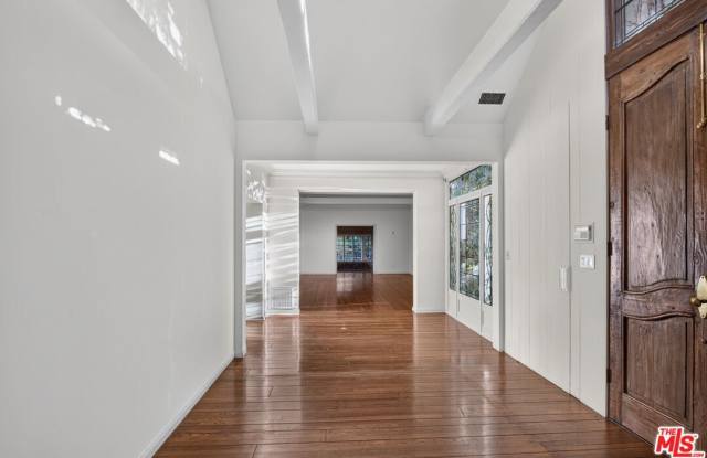 602 Foothill Rd Gallery 4