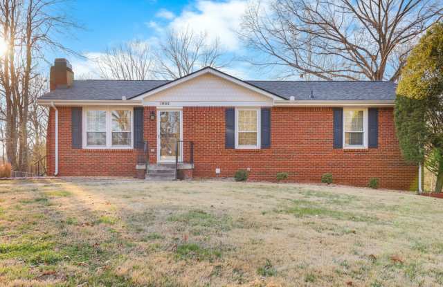 1802 Warren Drive photos photos