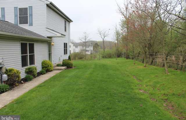 2618 DANIELS LANE Gallery 2