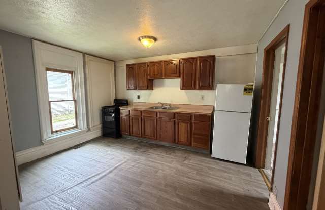 517 West Marion Street - A Gallery 2