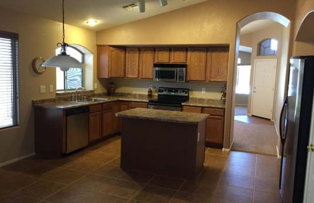 4630 East Torrey Pines Lane Gallery 4
