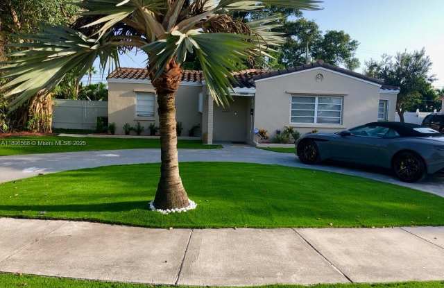 1918 Liberty St photos photos