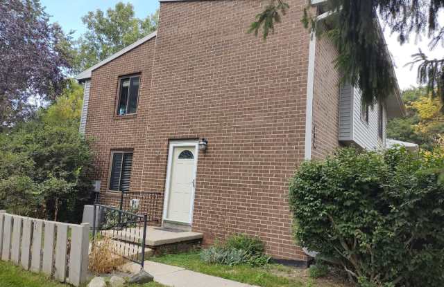 1760 Maple Ridge Road - 1760 Maple Ridge Road, Haslett, MI 48840