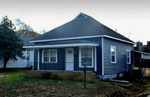 NOW PRE-LEASING TO QUALIFIED APPLICANTS!!! Nice 3 Bedroom 2 Bath Home! photos photos