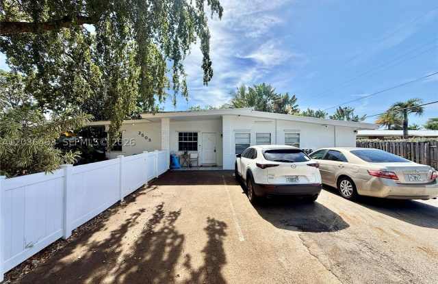 2503 NW 5th Ave photos photos