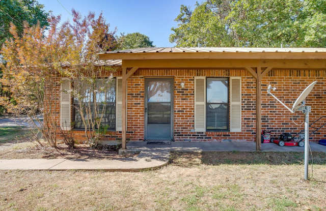 One Side of Very Nice Duplex West Granbury- 2 Bed, 2 Bath- 76049 photos photos