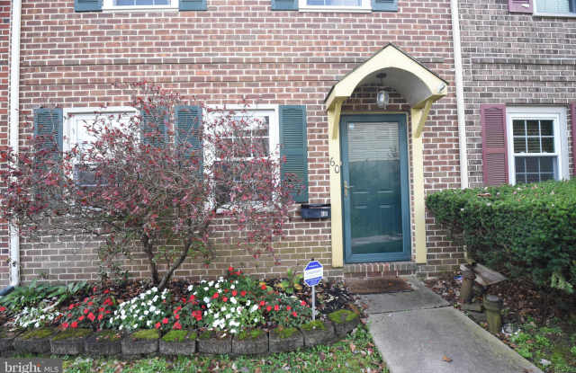 60 STONEGATE ROAD Gallery 2